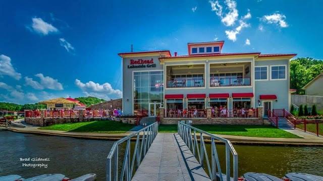 Redhead Lakeside Grill and Yacht Club