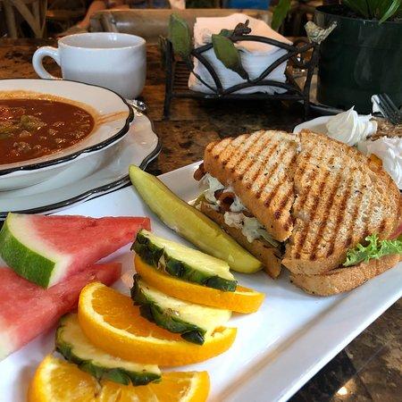 Sugar Leaf Bakery