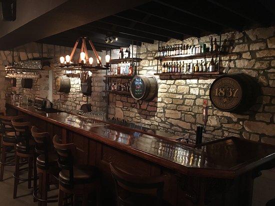 Hermann 1837 Bar