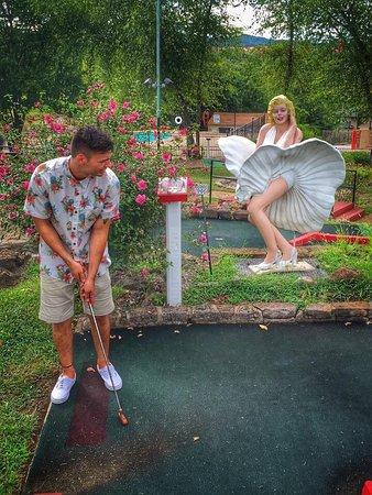Back to the 50's Mini Golf