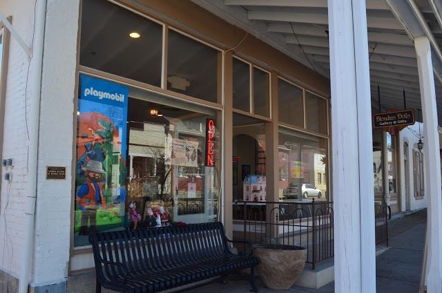 Blondie's Dolls Gallery & Gifts